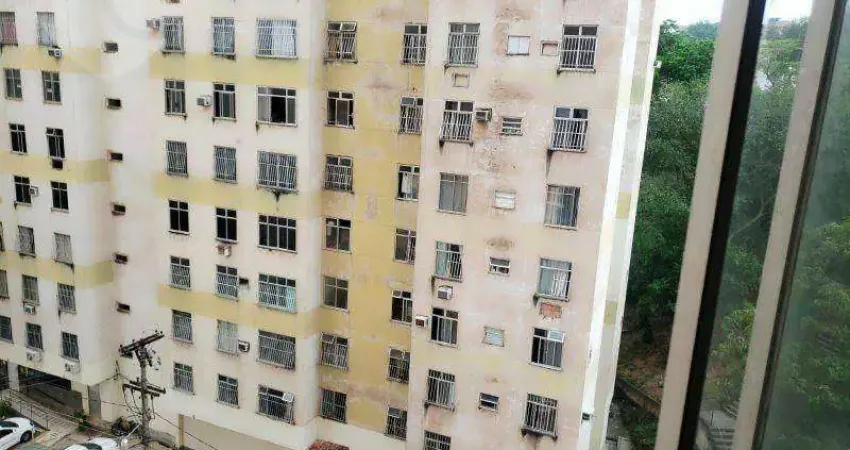 Apartamento com 2 dormitórios à venda, 56 m² por R$ 135.000,00 - Mutondo - São Gonçalo/RJ