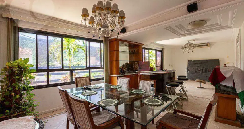 Casa com 4 quartos, 2 Suítes, piscina, área gourmet, à venda em São Francisco - Niterói
