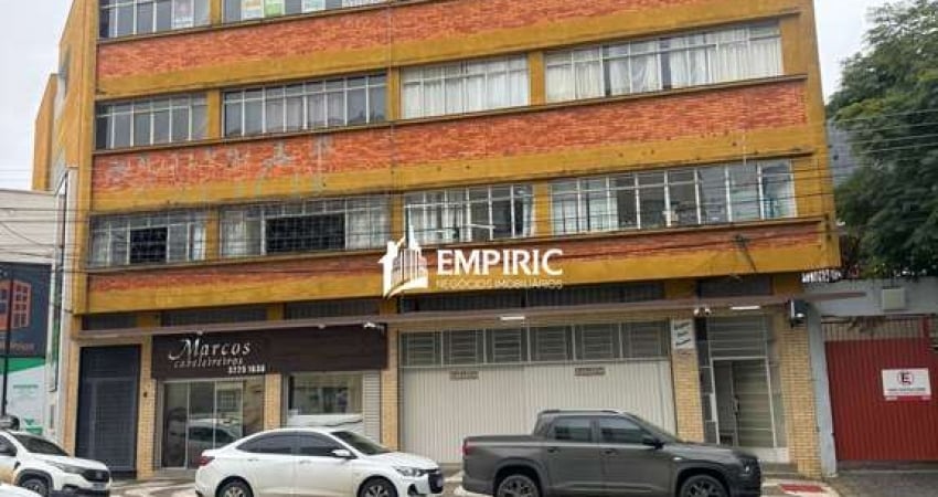 Apartamento com 3 quartos para alugar na Avenida Doutor Vicente Machado, 940, Centro, Ponta Grossa