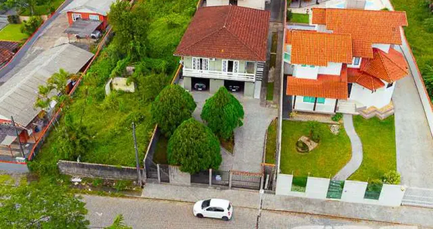 Casa com 4 quartos à venda na Rua Santa Catarina, 802, Floresta, Joinville