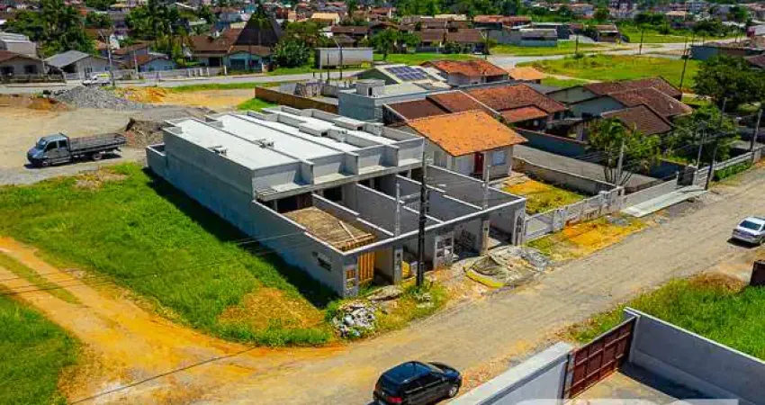Casa com 2 quartos à venda na Avenida Paulo Schroeder, 41, Petrópolis, Joinville