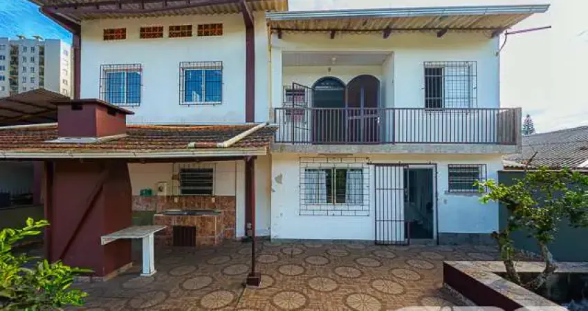 Casa com 3 quartos à venda na Rua Coronel Procópio Gomes, 93, Bucarein, Joinville