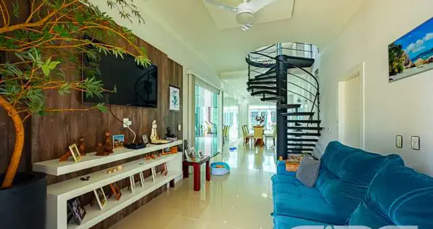 Casa com 4 quartos à venda na Rua Papa João XXIII, 77, Iririú, Joinville