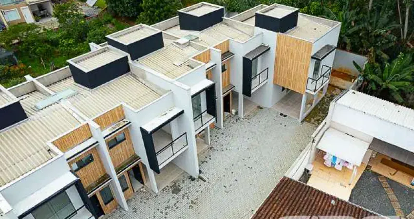 Casa com 2 quartos à venda na Rua Santa Catarina, 46, Santa Catarina, Joinville