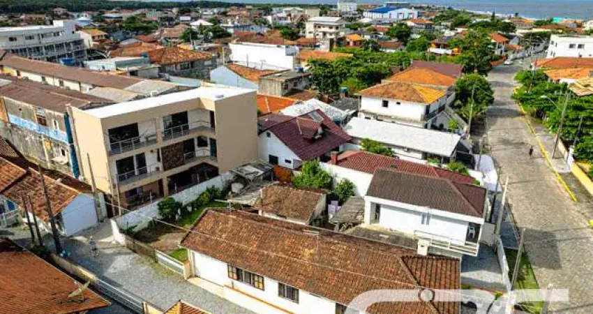 Casa com 4 quartos à venda na Amândio Cabral, 50, Centro, Balneário Barra do Sul