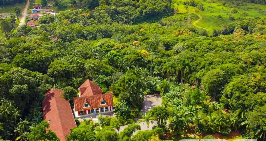 Chácara / sítio com 6 quartos à venda na Rua Minas Gerais, 575, Nova Brasília, Joinville