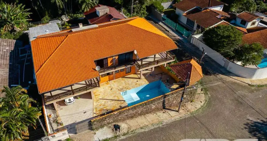 Casa com 3 quartos à venda na Rua Santa Catarina, 367, Floresta, Joinville