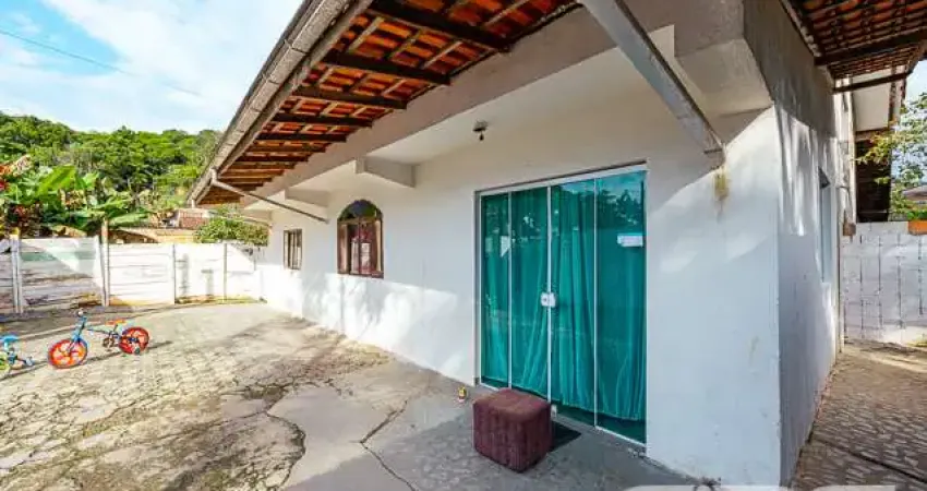 Casa com 9 quartos à venda na Rua Minas Gerais, 57, Nova Brasília, Joinville