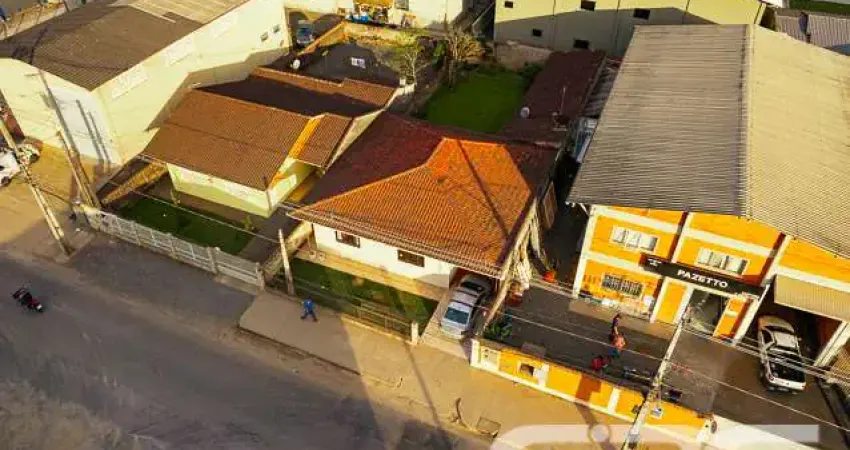 Casa com 3 quartos à venda na Rua Professor Eunaldo Verdi, 712, Jardim Sofia, Joinville