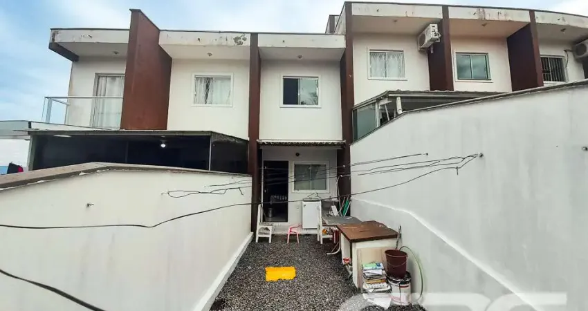 Casa com 2 quartos à venda na Rua Fátima, 60, Jarivatuba, Joinville