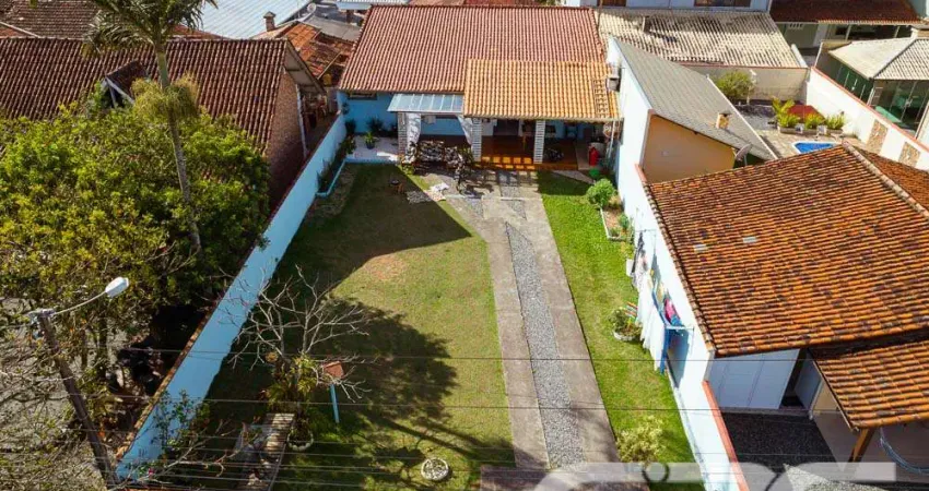 Casa com 3 quartos à venda na Nereu Ramos, 70, Salinas, Balneário Barra do Sul