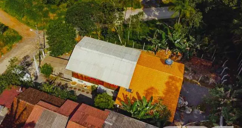 Casa com 3 quartos à venda na Albano Schimdt, 415, Boa Vista, Joinville