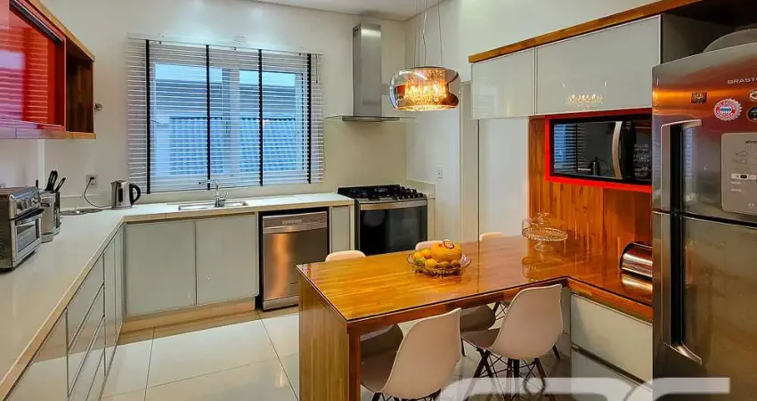 Casa em condomínio fechado com 3 quartos à venda na Rua Santa Catarina, 192, Floresta, Joinville