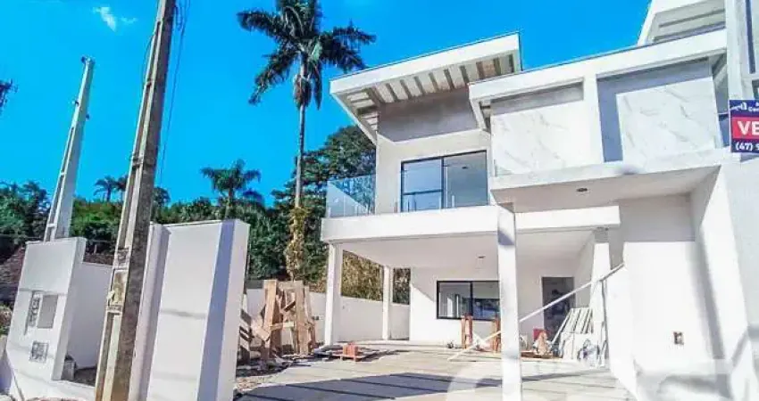 Casa com 3 quartos à venda na Rua Quinze de Novembro, 51, Glória, Joinville