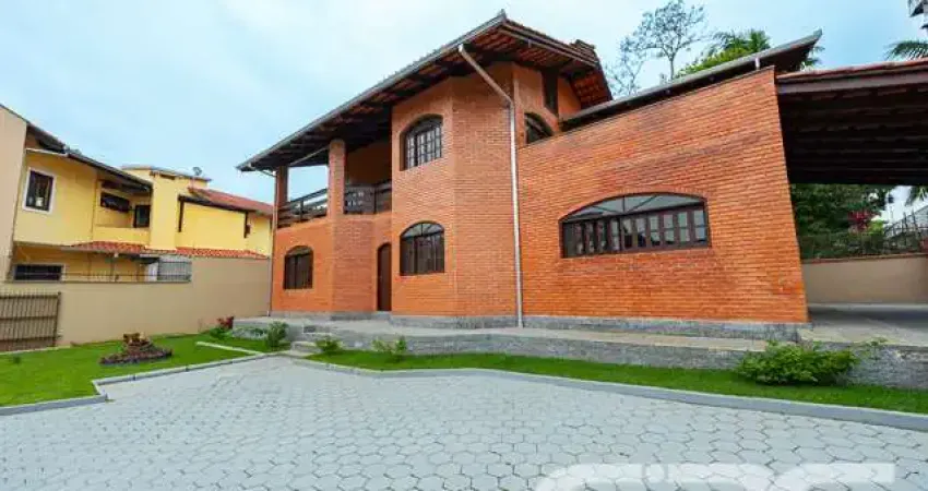 Casa com 5 quartos à venda na Rua Alexandre Schlemm, 784, Anita Garibaldi, Joinville