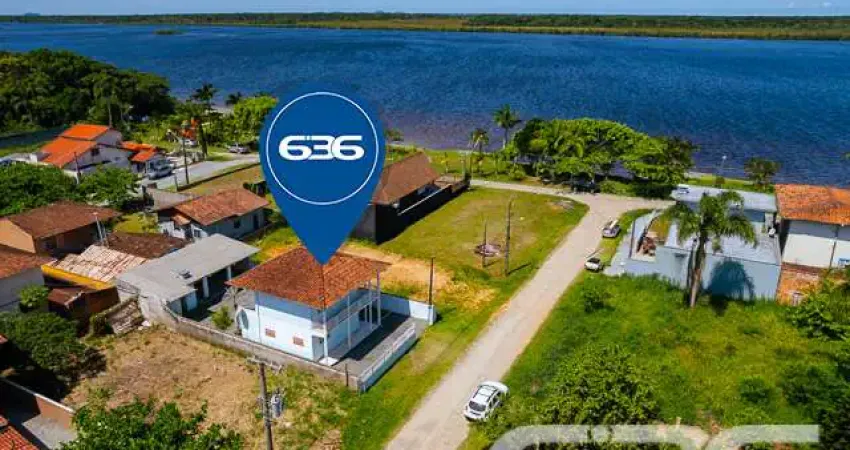 Casa com 3 quartos à venda na Perequê, 50, Pinheiros, Balneário Barra do Sul