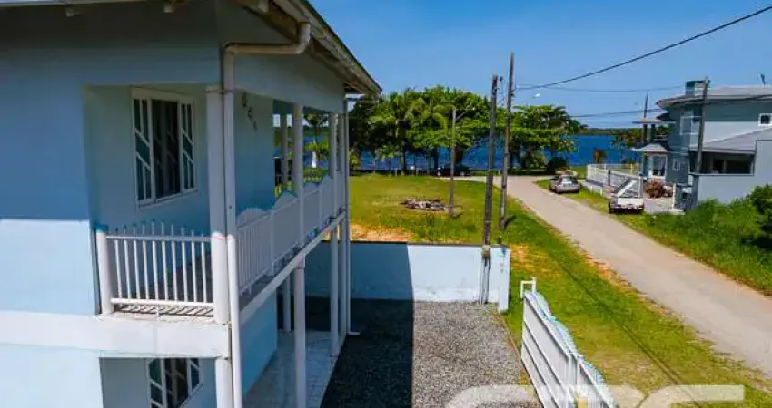 Casa com 3 quartos à venda na Perequê, 50, Pinheiros, Balneário Barra do Sul