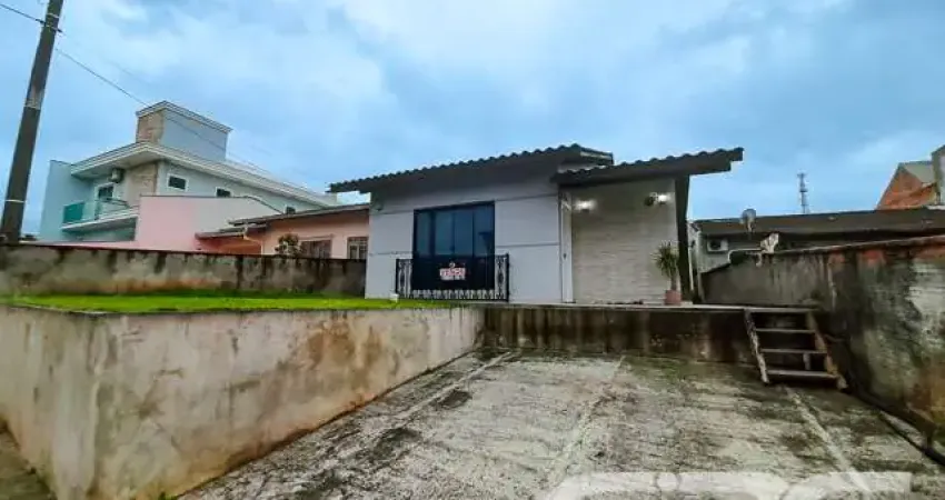 Casa com 3 quartos à venda na Avenida Paulo Schroeder, 199, Petrópolis, Joinville