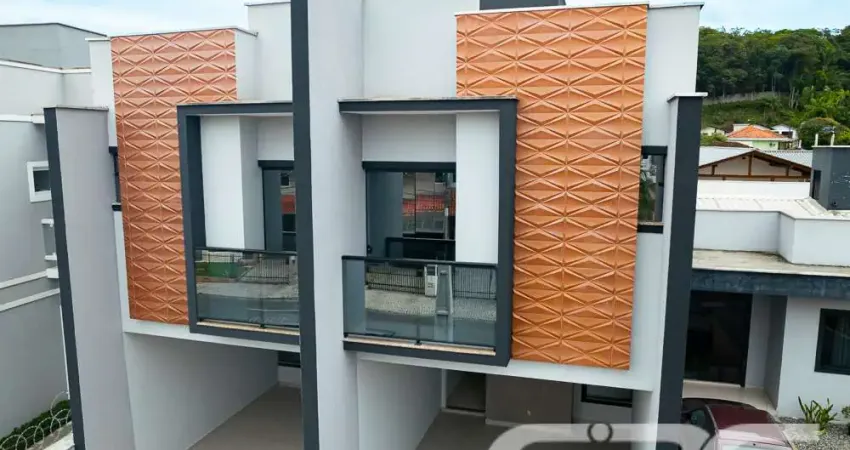 Casa com 3 quartos à venda na Pastor Guilherme Raú, Saguaçu, Joinville