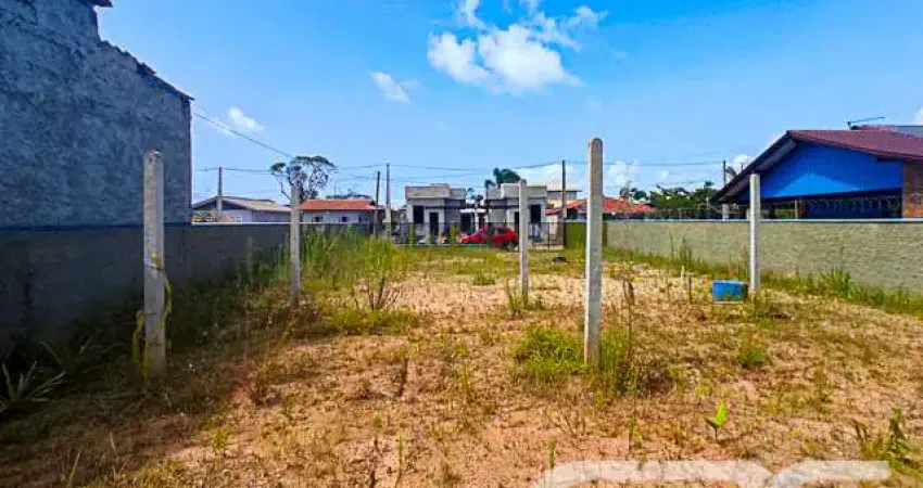 Terreno à venda na Rua Montevidéo, Praia do Ervino, São Francisco do Sul