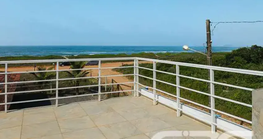 Casa com 3 quartos à venda na Rua Curitiba, 42, Praia do Ervino, São Francisco do Sul