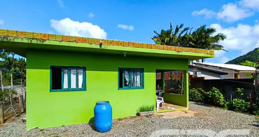 Casa com 2 quartos à venda na Rua Azulão, 153, Ubatuba, São Francisco do Sul