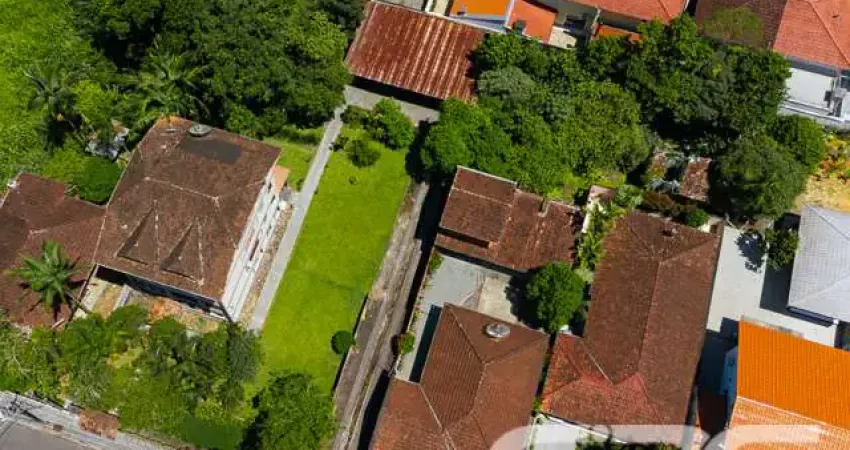 Terreno à venda na Rua Tenente Antônio João, 179, Bom Retiro, Joinville