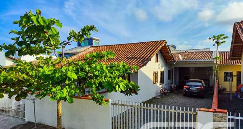 Casa com 6 quartos à venda na Rua Salvador, 691, Balneário Enseada, São Francisco do Sul