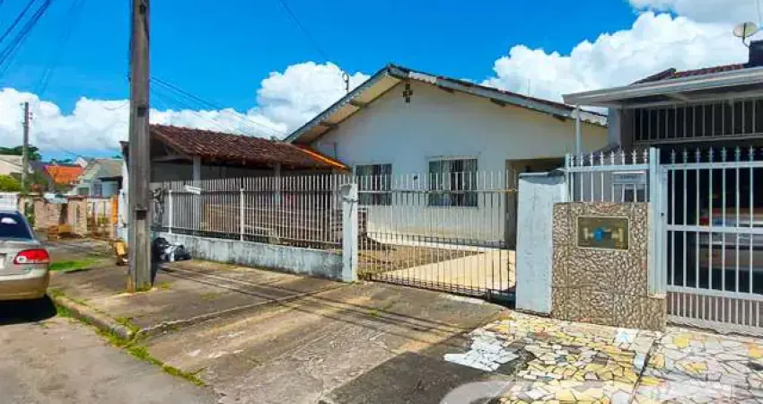 Casa com 3 quartos à venda na Benício Felipe da Silva, 280, Adhemar Garcia, Joinville