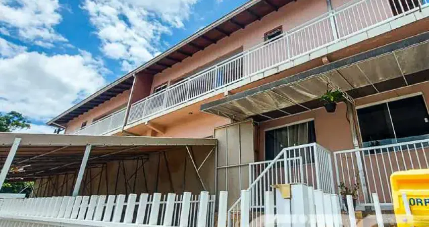 Casa com 11 quartos à venda na Rua Monsenhor Gercino, 10, João Costa, Joinville