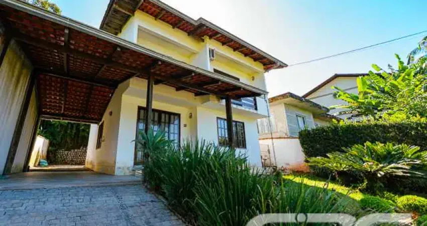 Casa com 3 quartos à venda na Albano Schimdt, 40, Boa Vista, Joinville