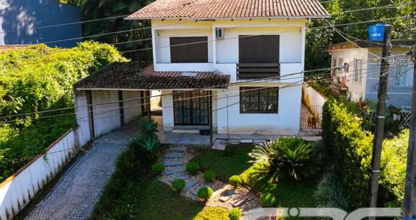 Casa com 3 quartos à venda na Albano Schimdt, 40, Boa Vista, Joinville