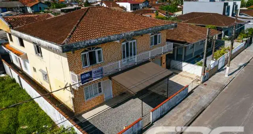 Casa com 7 quartos à venda na Rua Miosotes, 48, Fátima, Joinville