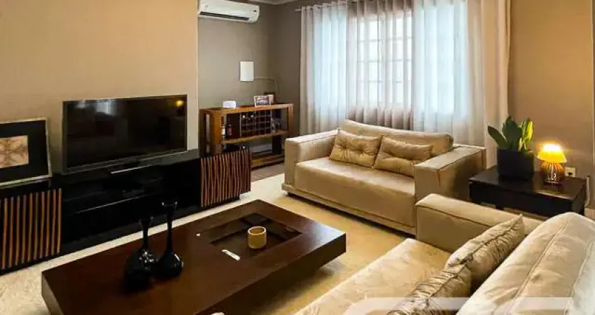 Casa com 3 quartos à venda na Rua Papa João XXIII, 1457, Iririú, Joinville