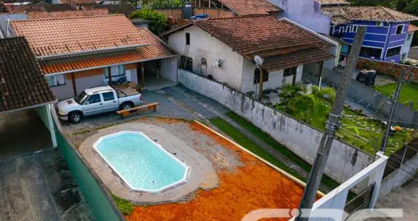 Casa com 3 quartos à venda na Rua dos Mecânicos, 392, Paranaguamirim, Joinville