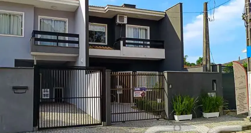 Casa com 3 quartos à venda na Rua Minas Gerais, 80, Nova Brasília, Joinville