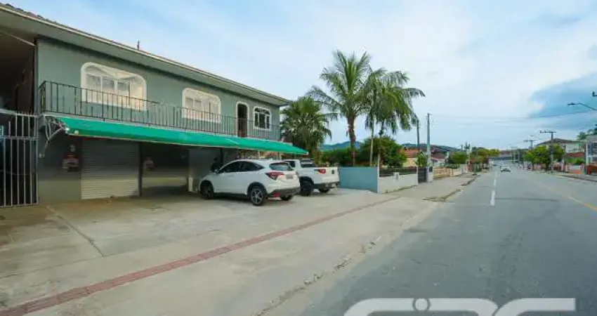 Casa com 6 quartos à venda na Rua Papa João XXIII, 210, Iririú, Joinville