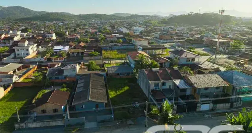 Terreno à venda na Rua dos Mecânicos, Paranaguamirim, Joinville