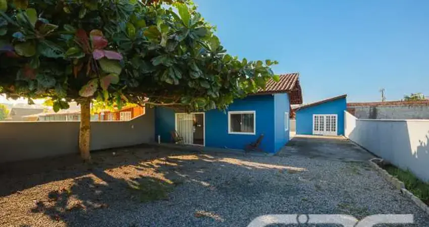 Casa com 3 quartos à venda na Nereu Ramos, 688, Salinas, Balneário Barra do Sul