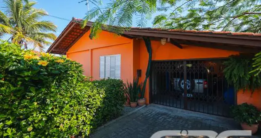 Casa com 3 quartos à venda na Amândio Cabral, 35, Centro, Balneário Barra do Sul