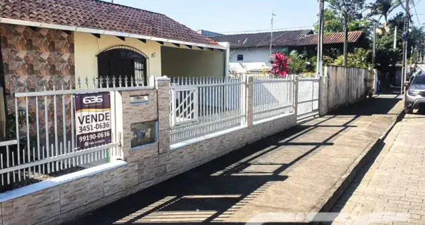 Casa com 3 quartos à venda na Lagoinha, 120, Morro do Meio, Joinville