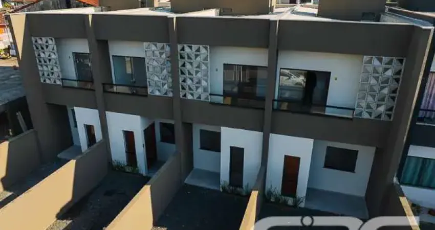 Casa com 2 quartos à venda na Rua Papa João XXIII, 157, Iririú, Joinville