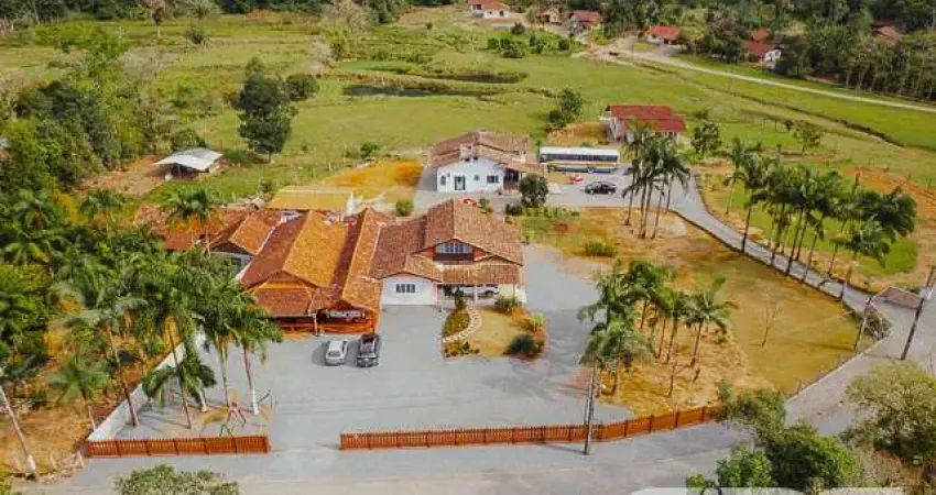 Chácara / sítio com 6 quartos à venda na Rua Olavo Bilac, Pirabeiraba, Joinville