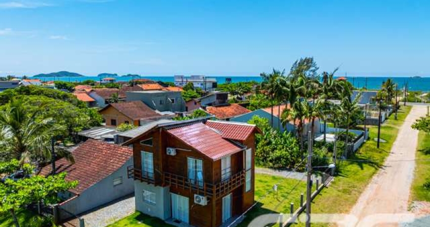 Casa | Balneário Barra do Sul | Salinas