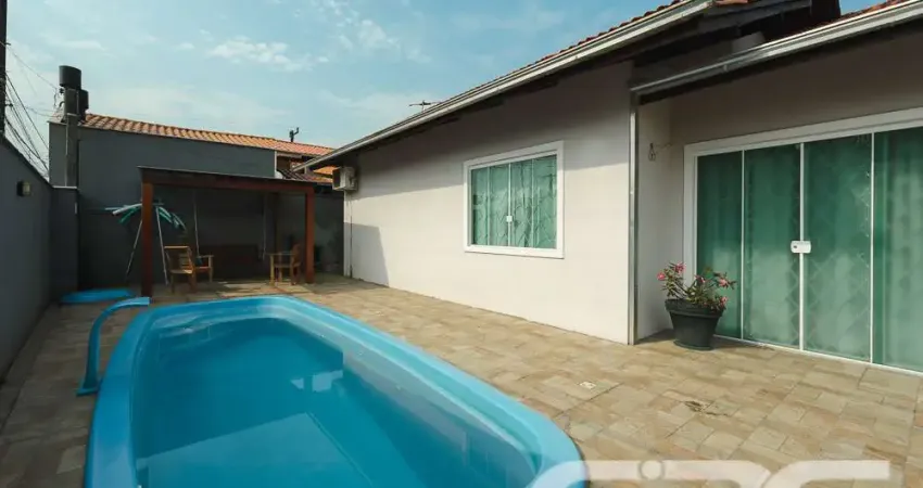 Casa com 3 quartos à venda na Benício Felipe da Silva, 176, Adhemar Garcia, Joinville