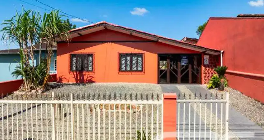 Casa com 3 quartos à venda na Rua Monsenhor Gercino, 119, João Costa, Joinville