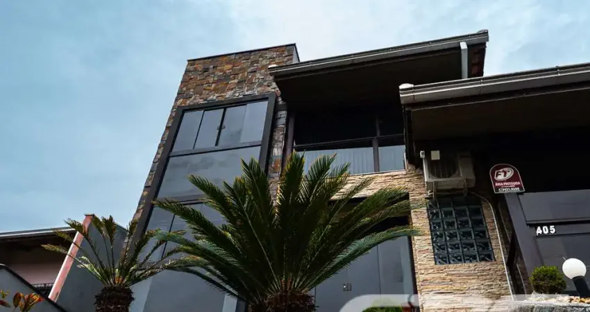 Casa com 5 quartos à venda na Rua Santa Catarina, 405, Santa Catarina, Joinville