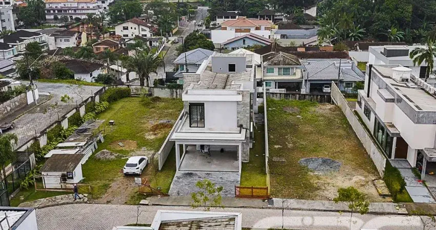 Terreno em condomínio fechado à venda na Rua Quinze de Novembro, 270, Glória, Joinville