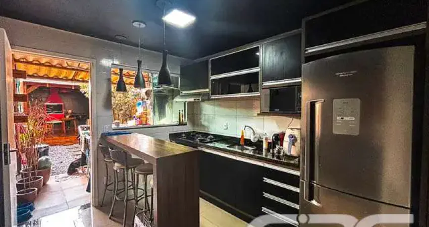 Casa com 2 quartos à venda na Rua Tuiuti, 65, Aventureiro, Joinville