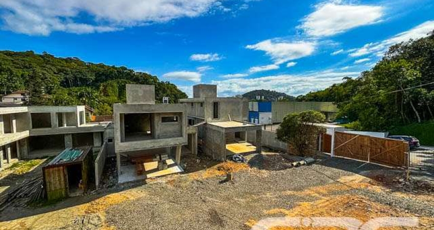 Casa em condomínio fechado com 3 quartos à venda na Rua Quinze de Novembro, Glória, Joinville